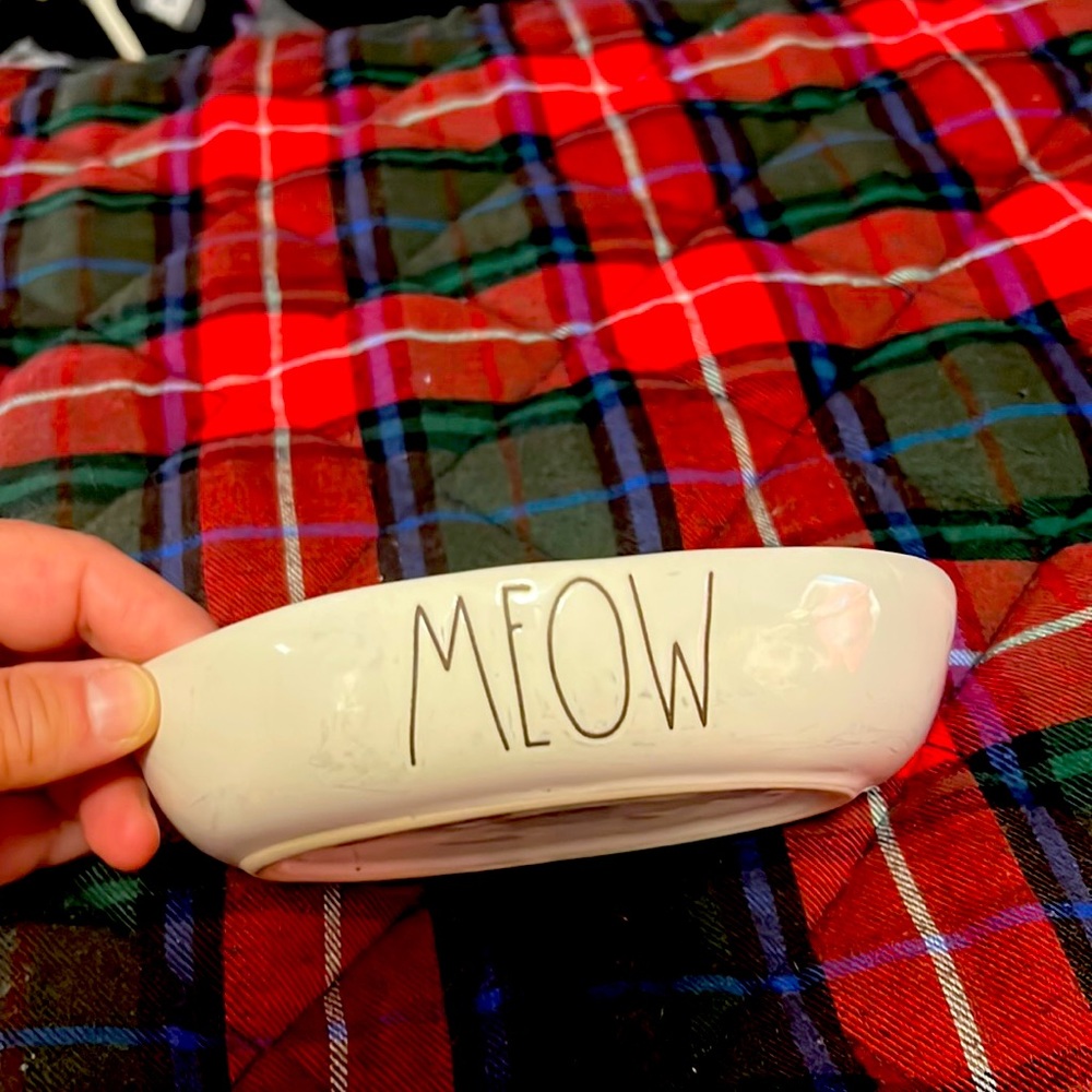 Rae dunn meow bowl